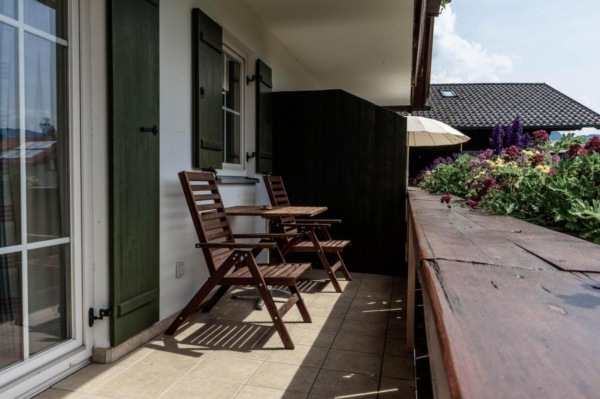 Gaestehaus Quirin การ์มิช-พาร์เทนเคียร์เชน ภายนอก รูปภาพ